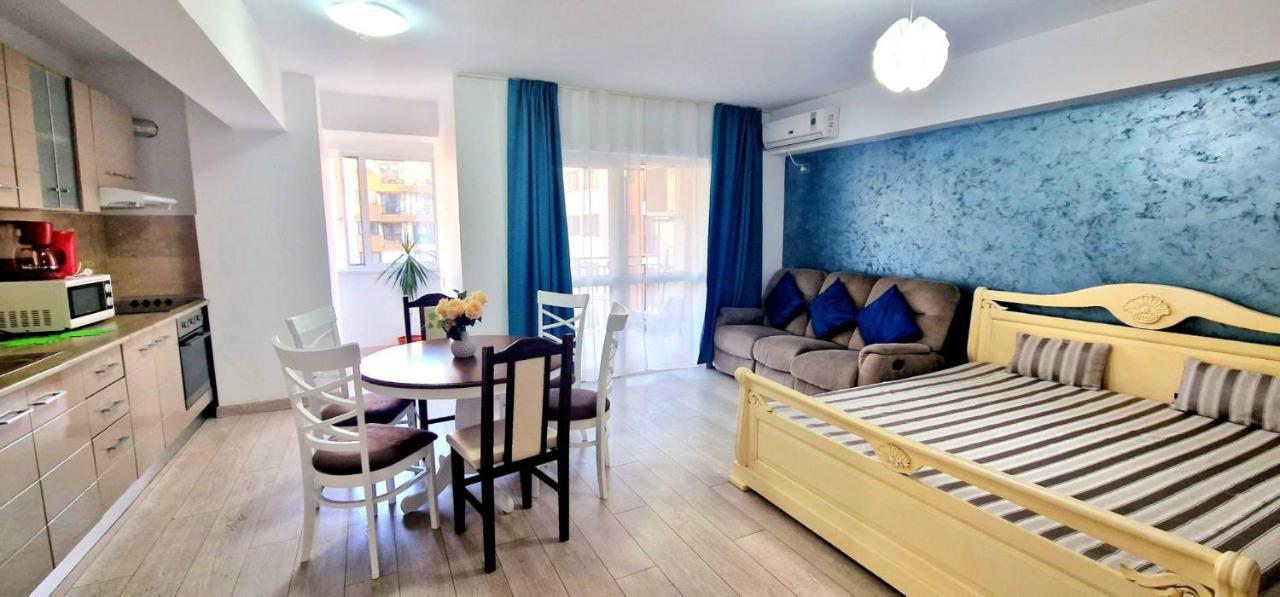 Big & Cosy Apartment With 3 Double Beds & 2 Bathrooms Iasi Exteriör bild