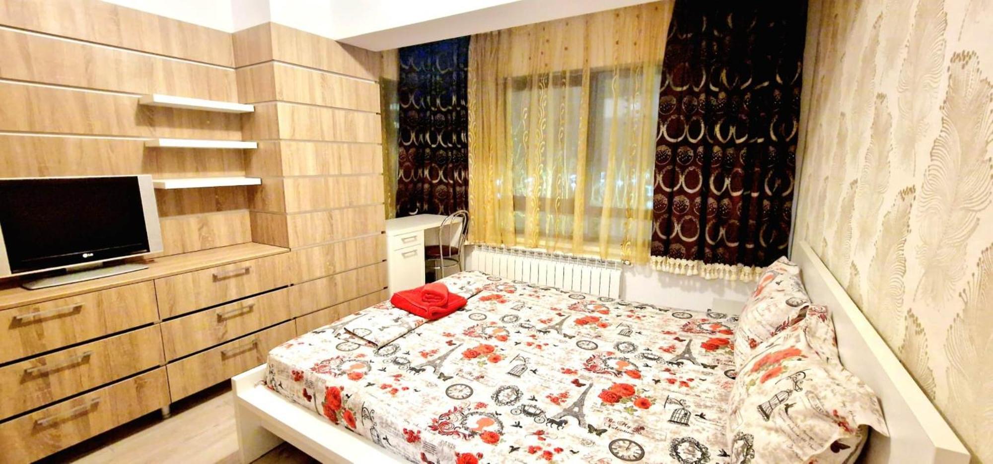Big & Cosy Apartment With 3 Double Beds & 2 Bathrooms Iasi Exteriör bild
